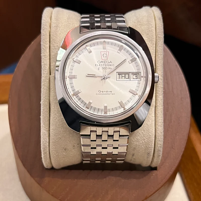 Omega Diapason électronique vintage Day-Date 198.031