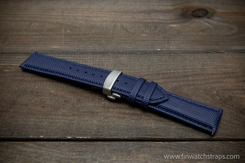 Sailcloth water-resistant watch strap 17-24 mm.