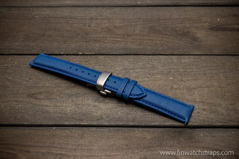 Sailcloth water-resistant watch strap 17-24 mm.
